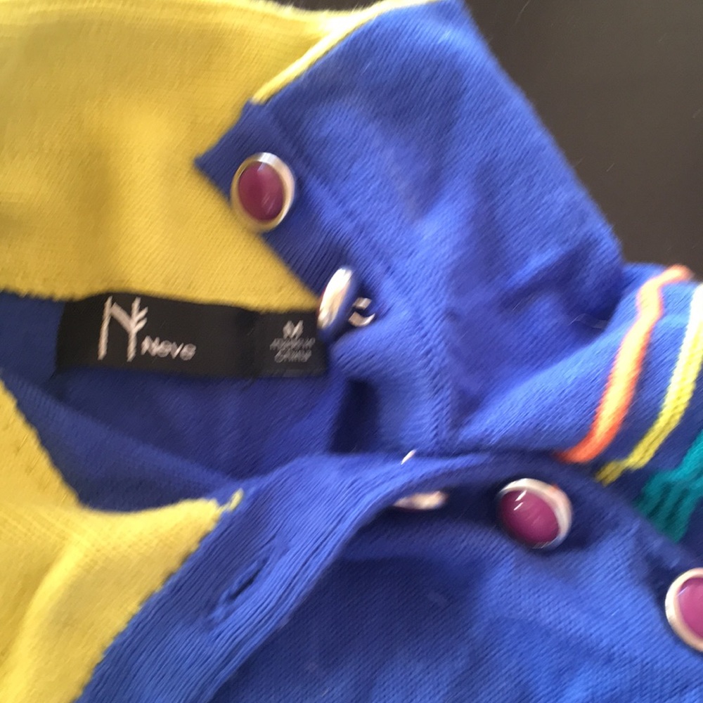 Never light sweater